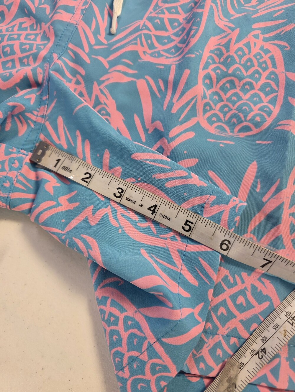 Chubbies Swim Trunks XXL 5.5" Inseam Pineapple Print Blue Pink - Picture 7 of 9